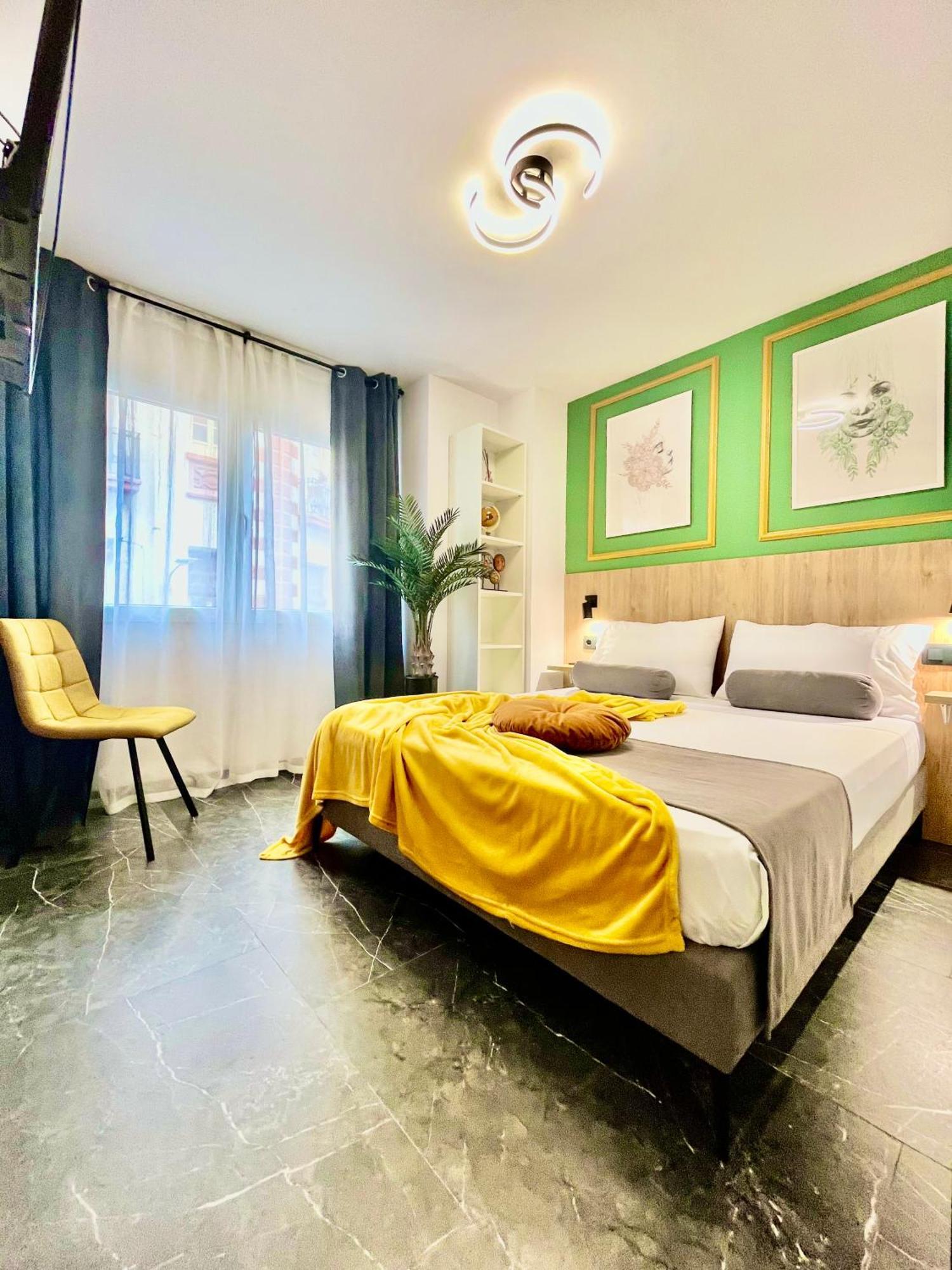 Elegante Tres Colores Apartment
