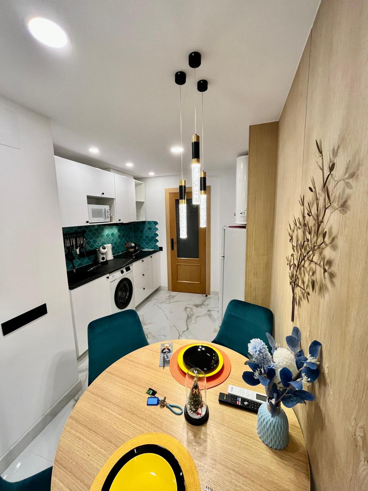 Elegante Tres Colores Apartment
