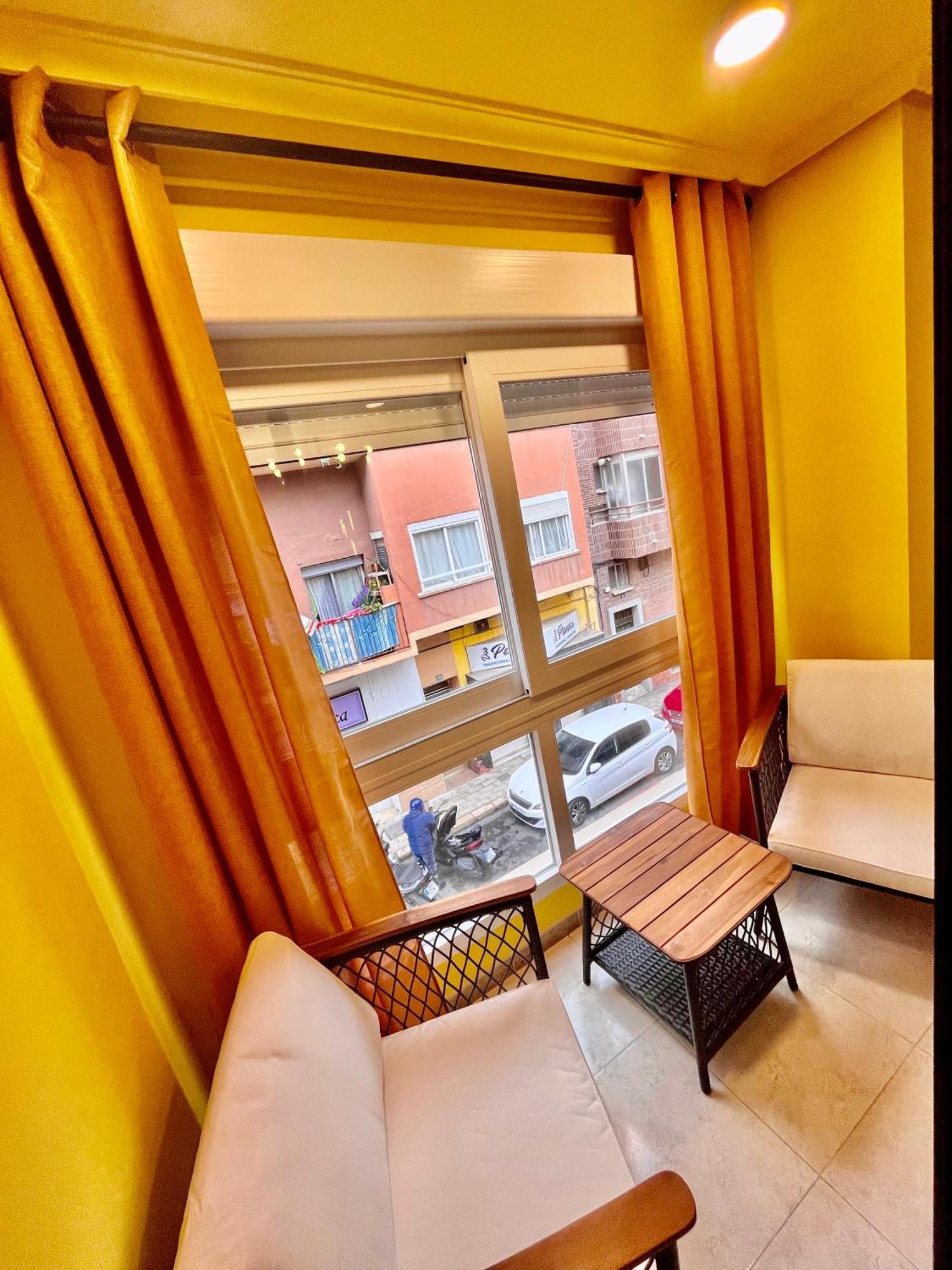 Elegante Tres Colores Appartement